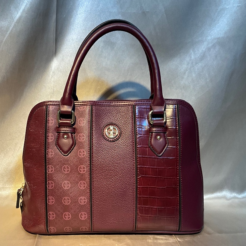 Giani Bernini maroon leather hand bag.     9-H9Bb